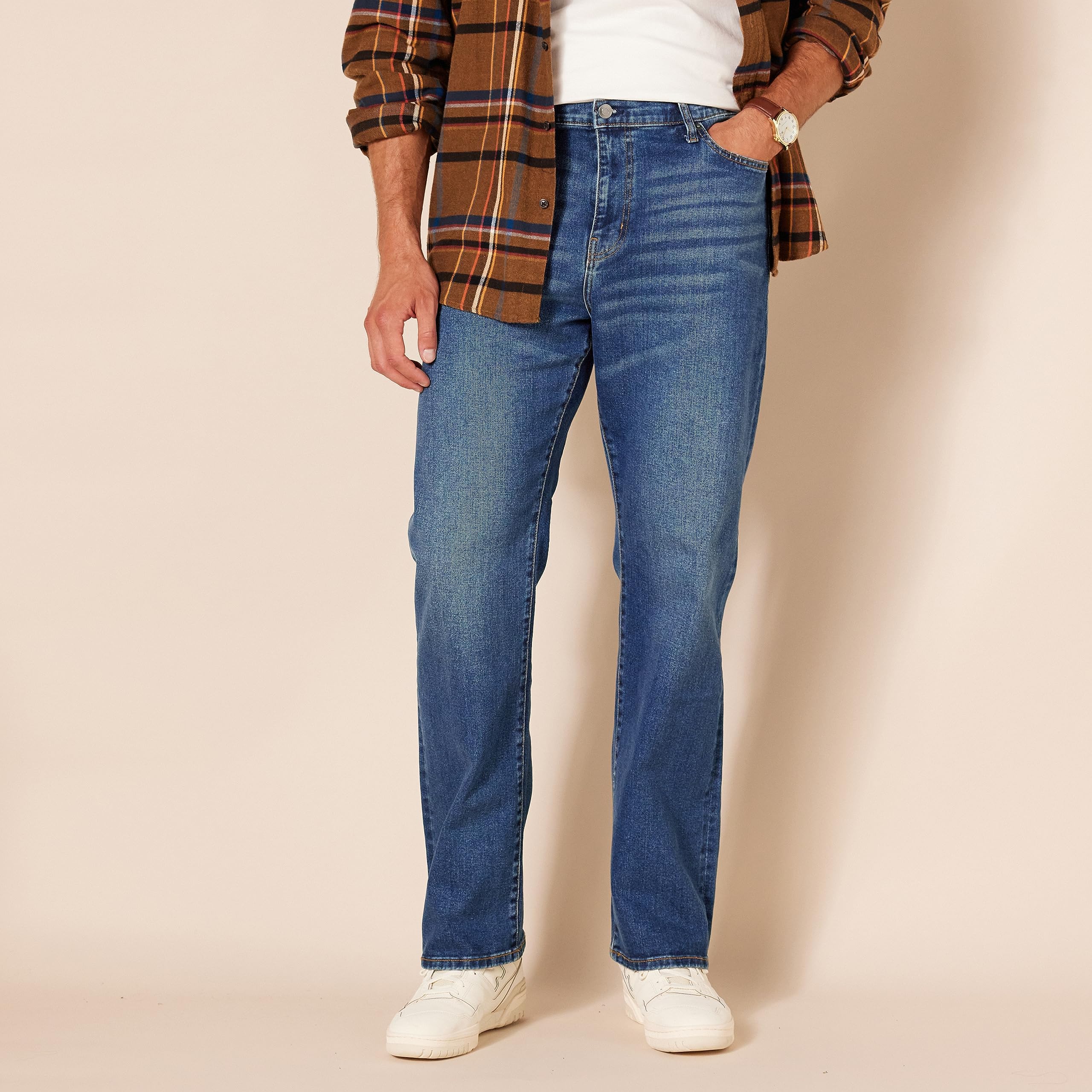 Amazon Essentials Men's Straight-Fit Stretch Jean - Discontinued Colors, Medium Wash, 38W x 28L