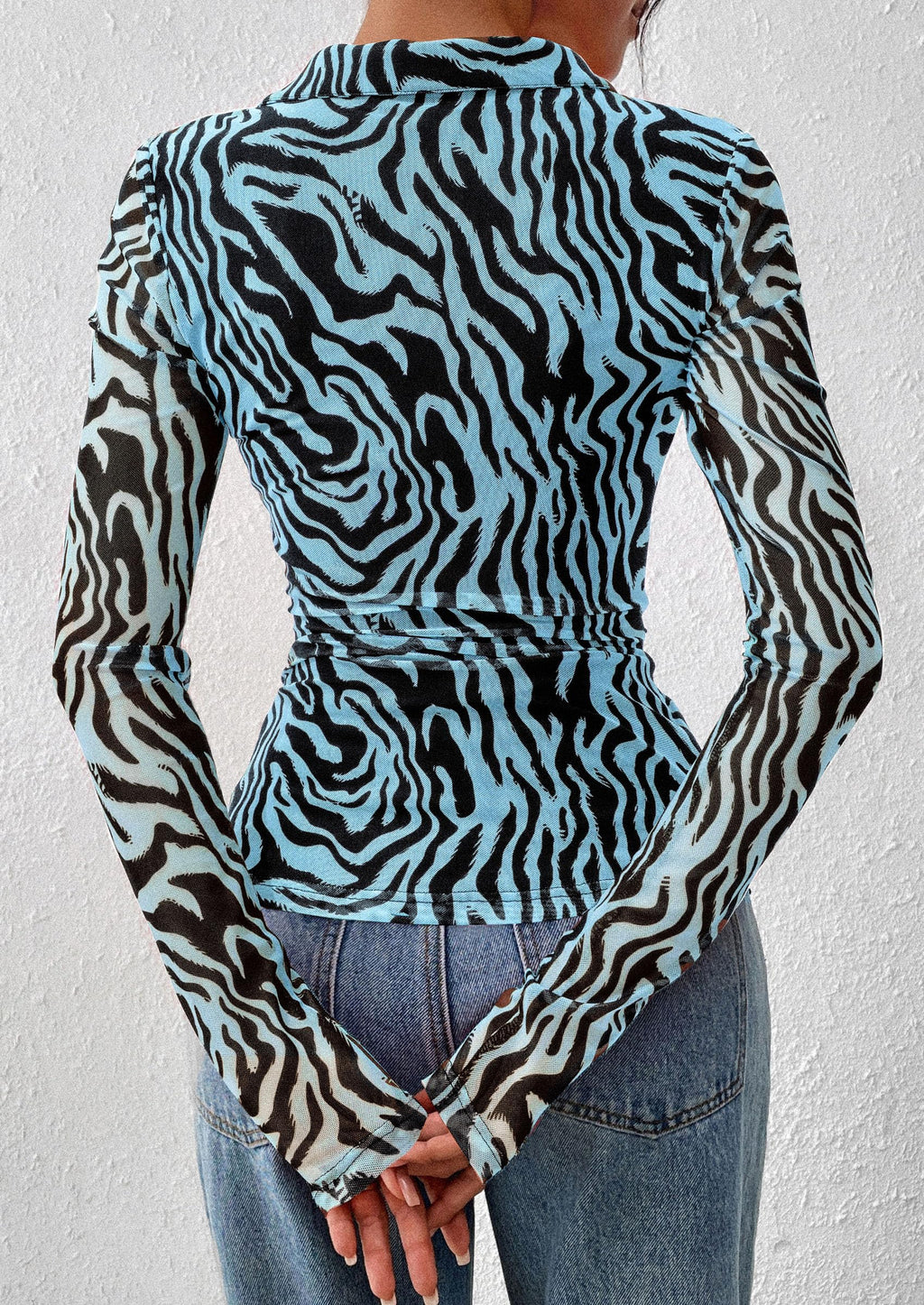 PRETTYGARDEN Women Button Down Floral Shirts 2026 Fall Trendy Long Sleeve V Neck Mesh Boho Blouse Spring Tops Date Outfits (Zebra Blue Black,Large)